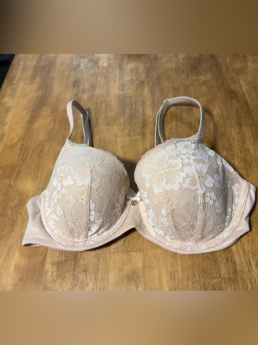 Victoria’s Secret Lace Lightly Lined Demi Bra Light Nude 34D
